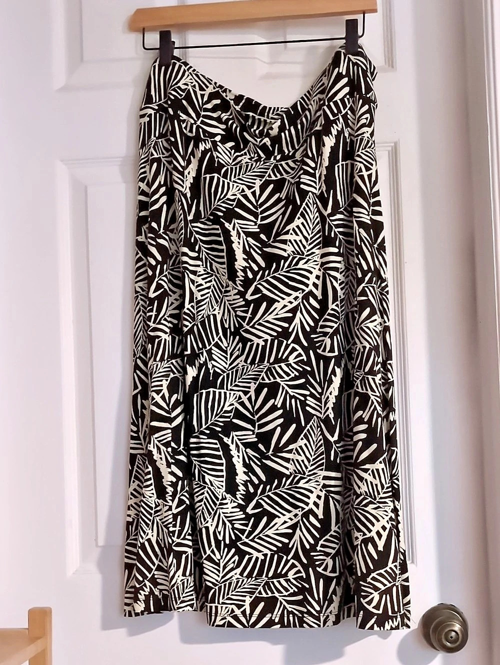Joe Fresh Printed Skirt Size XL Like New